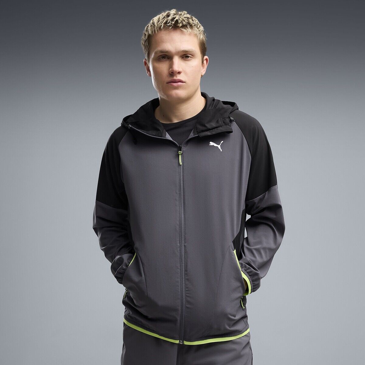 PUMA Sweat zippé à capuche col rond