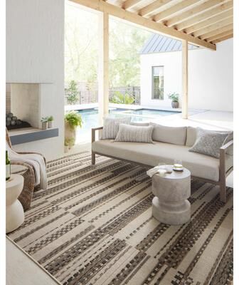 Alexander Home Renee Modern Stripe Indoor / Outdoor Rug