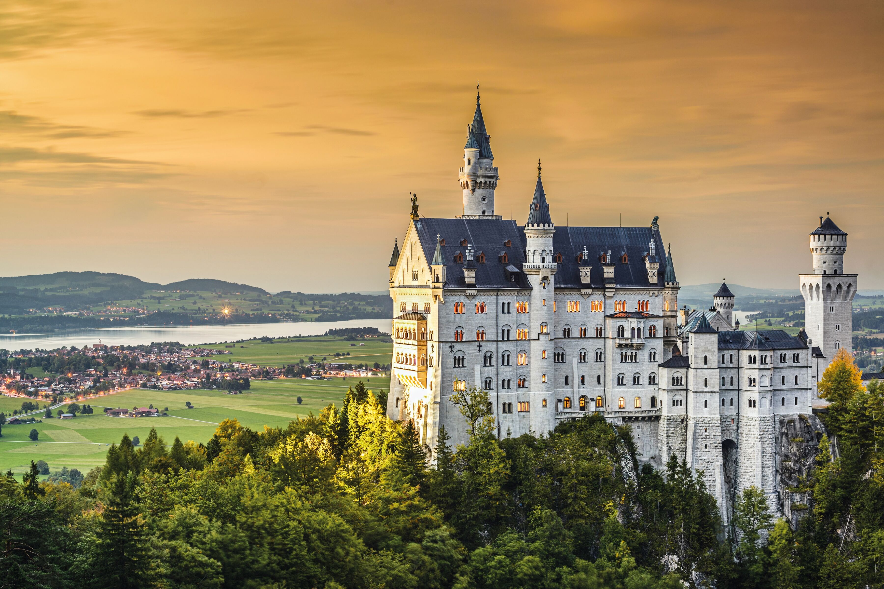 Fototapete PAPERMOON "Neuschwanstein Castle", bunt, B:5m L:2,8m, Vlies, Tapeten, Fototapete bunt B/L: 5m x 2,8m, Bahnen: 10 Stk.