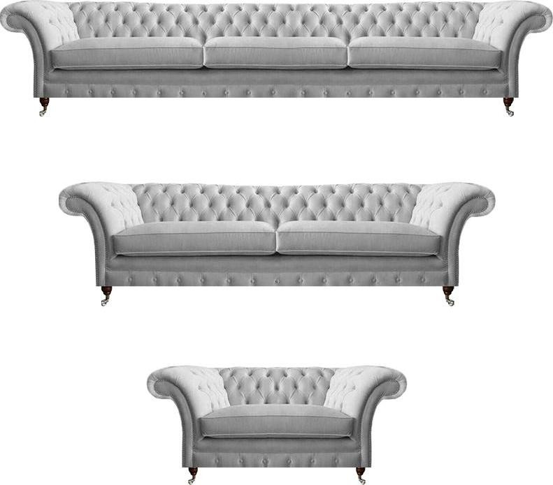 Witte Chesterfield Designerbank als luxe driezitter en tweezitter fauteuil