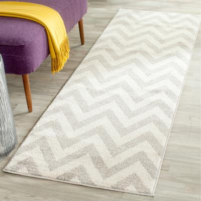 SAFAVIEH Amherst Elvira Modern Rug