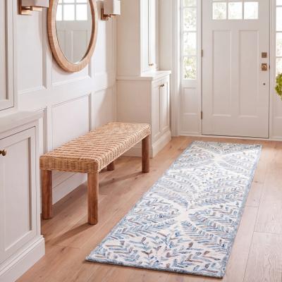 SAFAVIEH Handmade Capri Ilianka Wool Rug