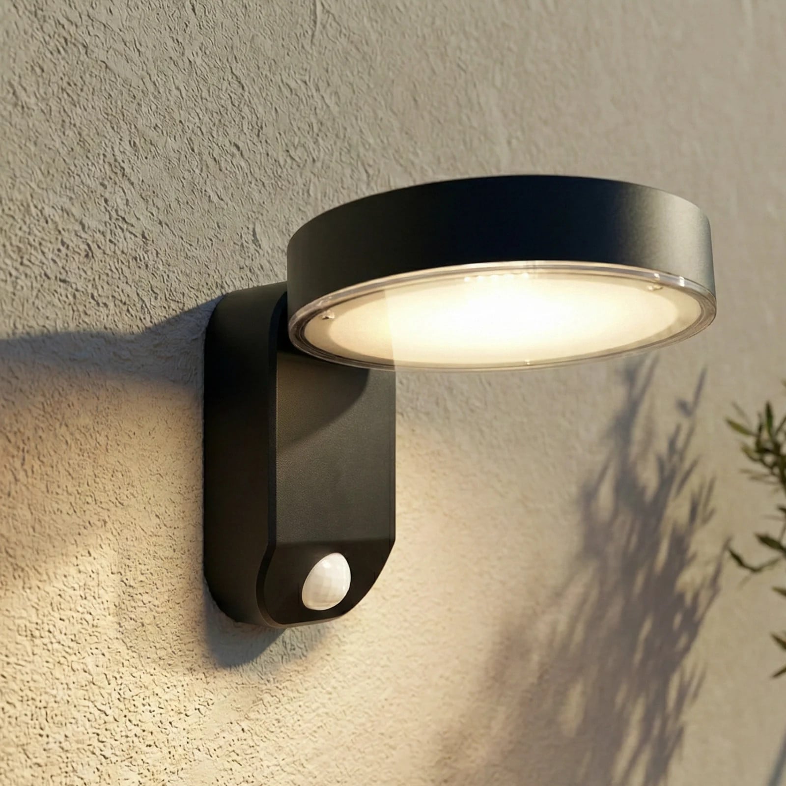 PRIOS Tarlson LED-zonnelamp voor aan de muur, rond, antraciet, met sensor