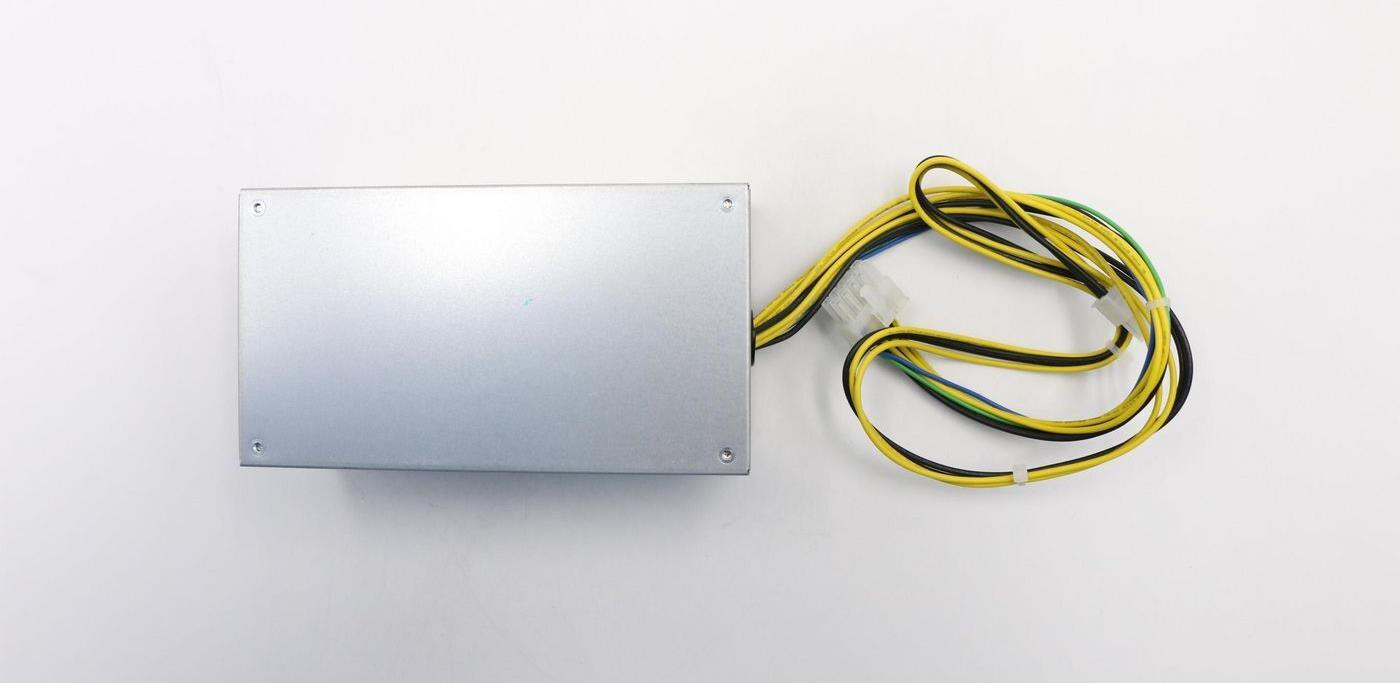 Lenovo netvoeding 180W SFF 100-240V FRU00PC745