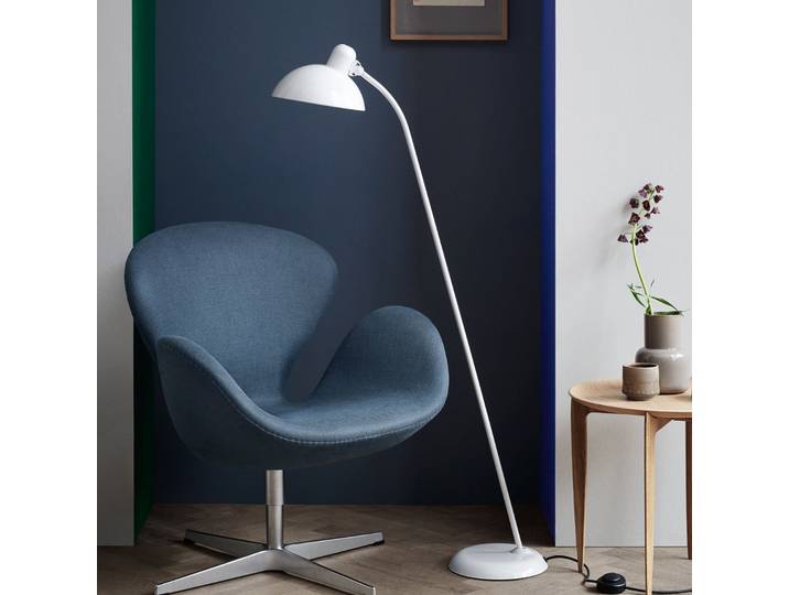 KAISER idell™ 6556-F Stehleuchte Weiß - Fritz Hansen Kaiser Idell 6556-F - Wohnzimmer - Design - Metall - Mit Schirm
