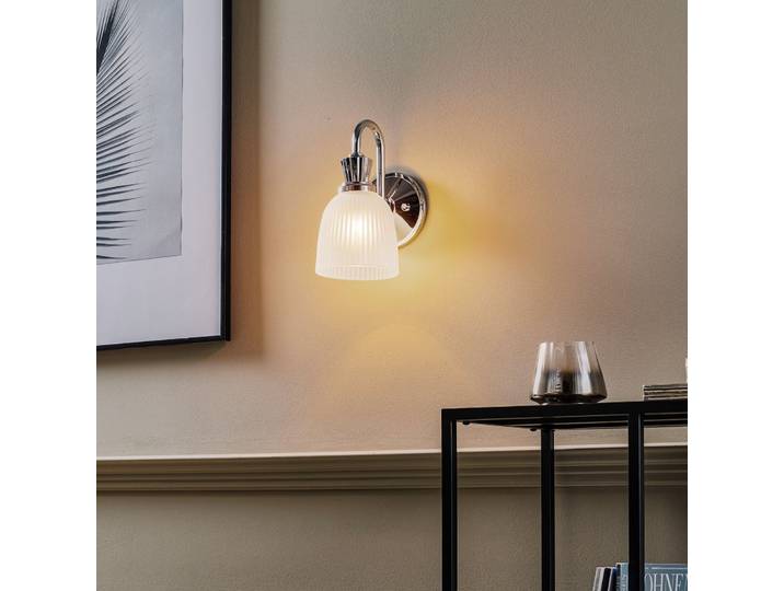 Cora Bad-Wandleuchte, 1-flammig, Glas, IP44 - Elstead - Badezimmer - Modern - Metall - Einflammig