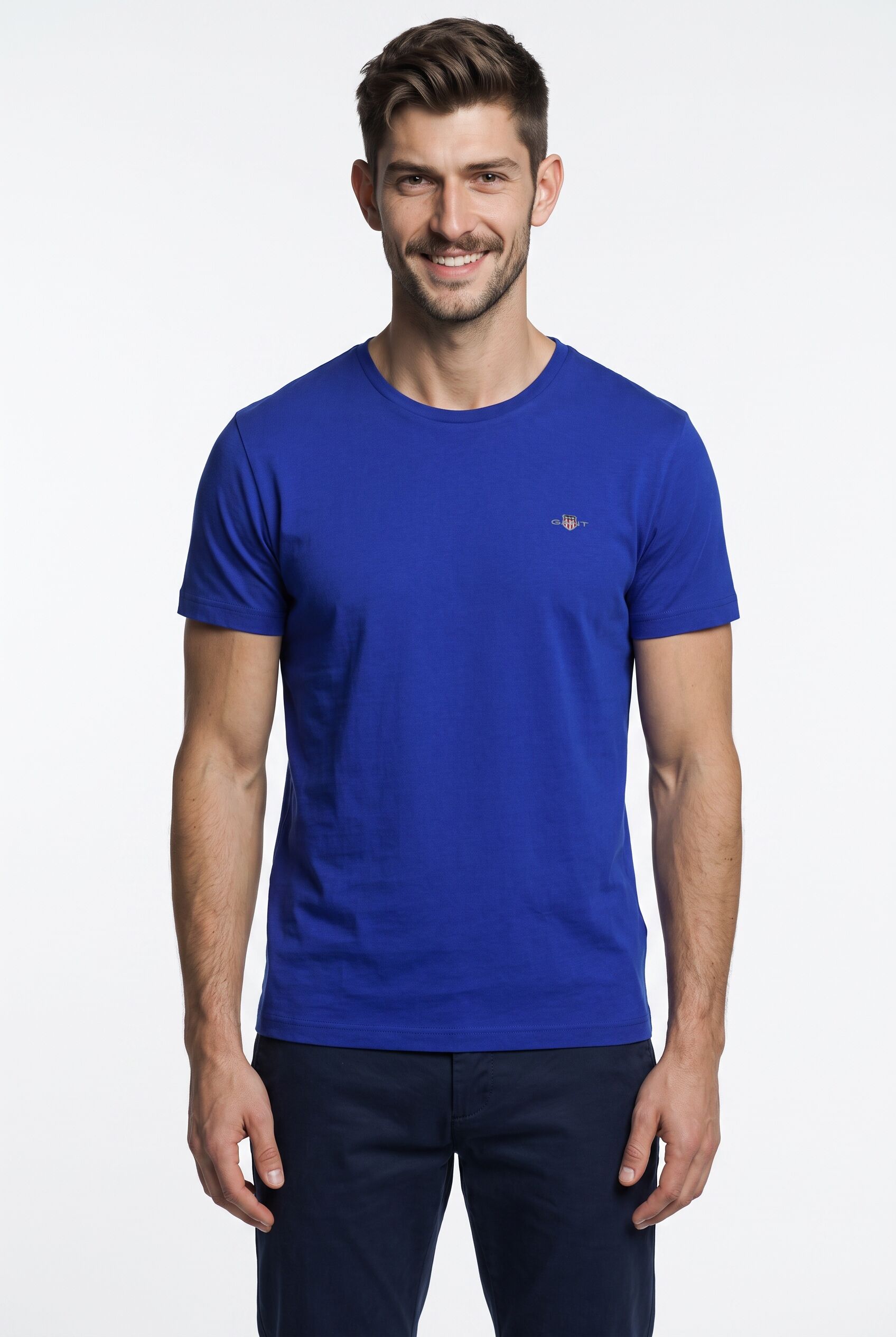 T-Shirt GANT "SLIM SHIELD SS T-SHIRT", Herren, Gr. M, blau (crisp blau), Obermaterial: 100% Baumwolle, slim fit hüftlang, Rundhals, abgesteppte Kante, Shirts T-Shirt, mit Logostickerei auf der Brust crisp blau M