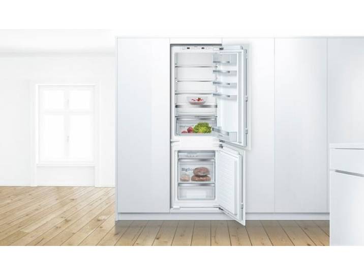 BOSCH Einbaukühlgefrierkombination KIS86AFE0 , Energieeffizienz: E, weiß, Rechtsanschlag, wechselbar, Kühlschränke, Lebensmittel bleiben länger frisch dank VitaFresh, Einbaukühlgefrierkombination