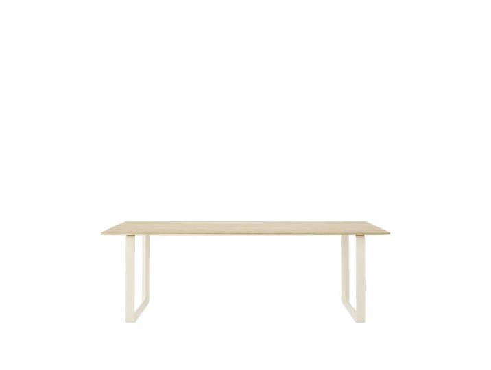 Muuto 70/70 Esstisch 225 x 90cm Solid oak-Sand