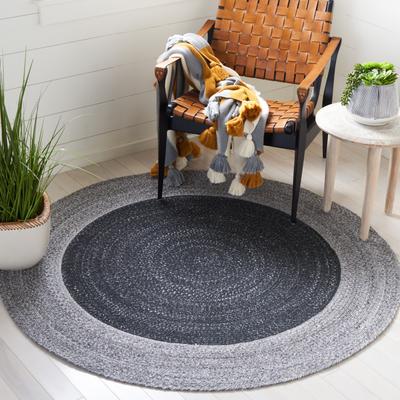SAFAVIEH Handmade Braided Pitsa Round Rug