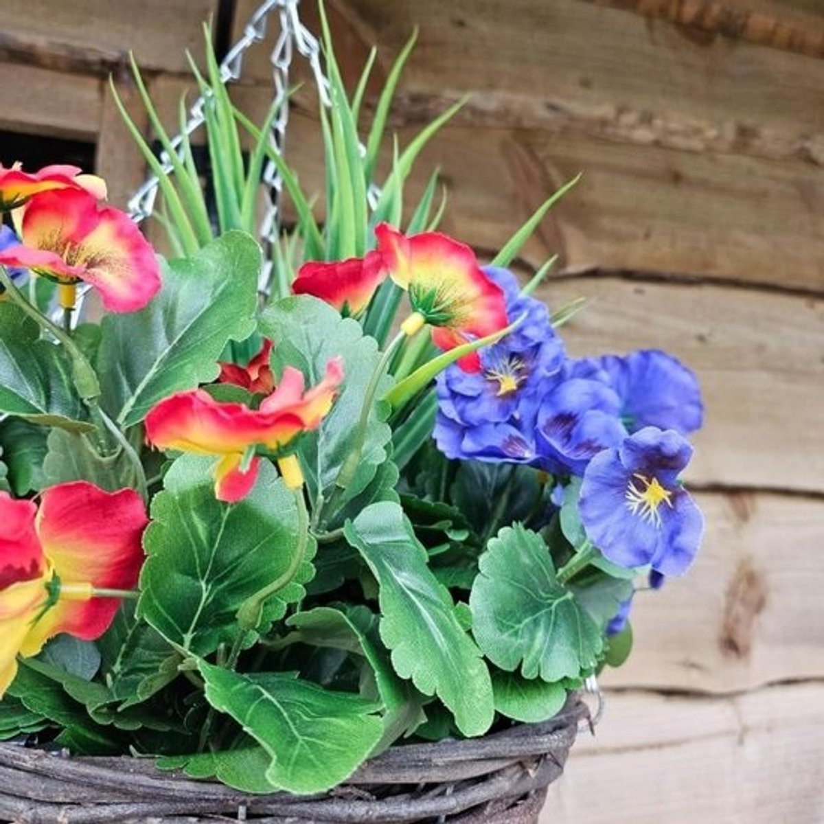 Kunst Viooltjes Hangmand met Kunstbloemen voor Buiten Decoratie - Lila en Vlamrood - 25,4 cm