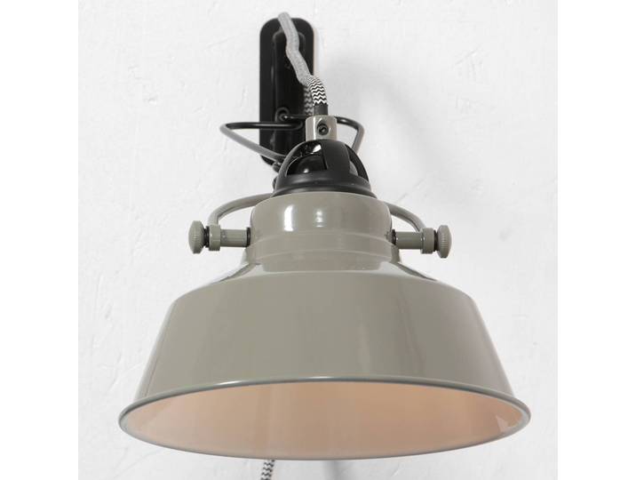 Steinhauer Wandleuchte Nové, grün, für Wohn- / Esszimmer, Metall, Industrielles Design