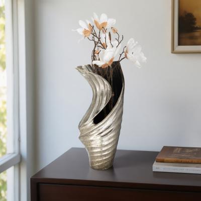 Sagebrook Home Wasilla Metal Vase, Novelty, Solid