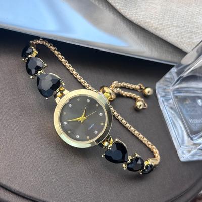 Youfap Market Mixed Scale Simple Light Luxury Ladies Quartz Watch, Three Heart Shaped Diamond Encrusted Bracelet, Round Alloy Case black