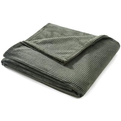 Wohndecke BRUNO BANANI "Shakira", grün, B:150cm L:200cm, Polyester, Wohndecken, Wohndecke, Weiche Kuscheldecke mit Prägedruck in Waffeloptik, 150x200 cm