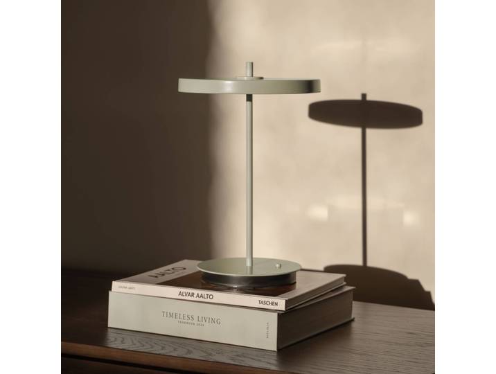 UMAGE LED Tischlampe Asteria Move, dimmbar, grün, für Wohn- / Esszimmer, Metall, Design, LED Tischlampe