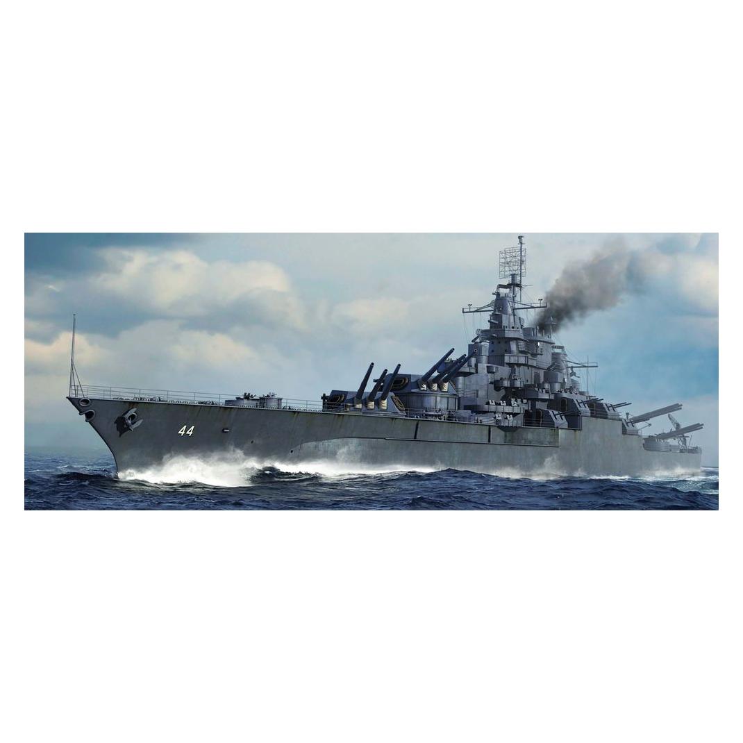Trumpeter USS California BB-44 1945 (05784)