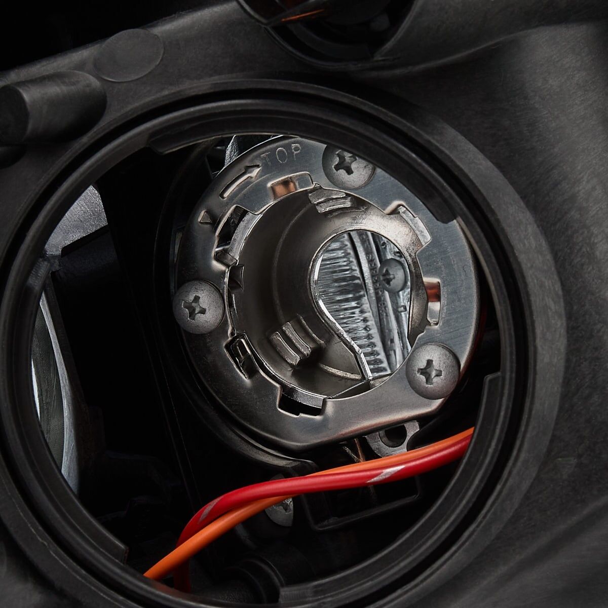 TYC 20-17836-06-2 Headlight