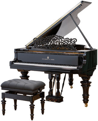 Steinway & Sons O-180 used