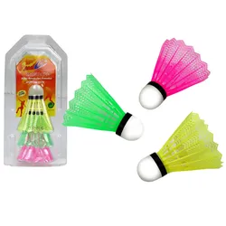 Satz Badminton-Federbälle, 3-teilig, klassisch, bunt