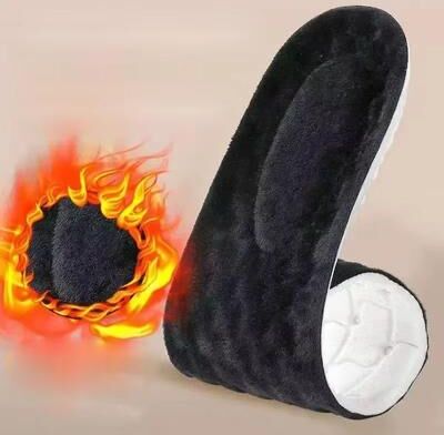 Inspired Finds ThermaStep Self Heating Thermal Insoles With Memory Foam black 39 40