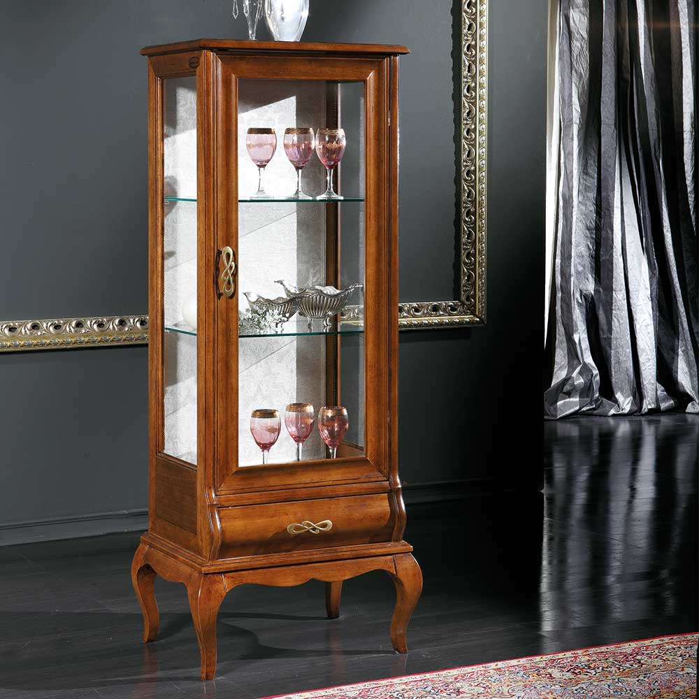 Pharao24.de Schrank Vitrine im italienischen Design Nussbaumfarben lackiert
