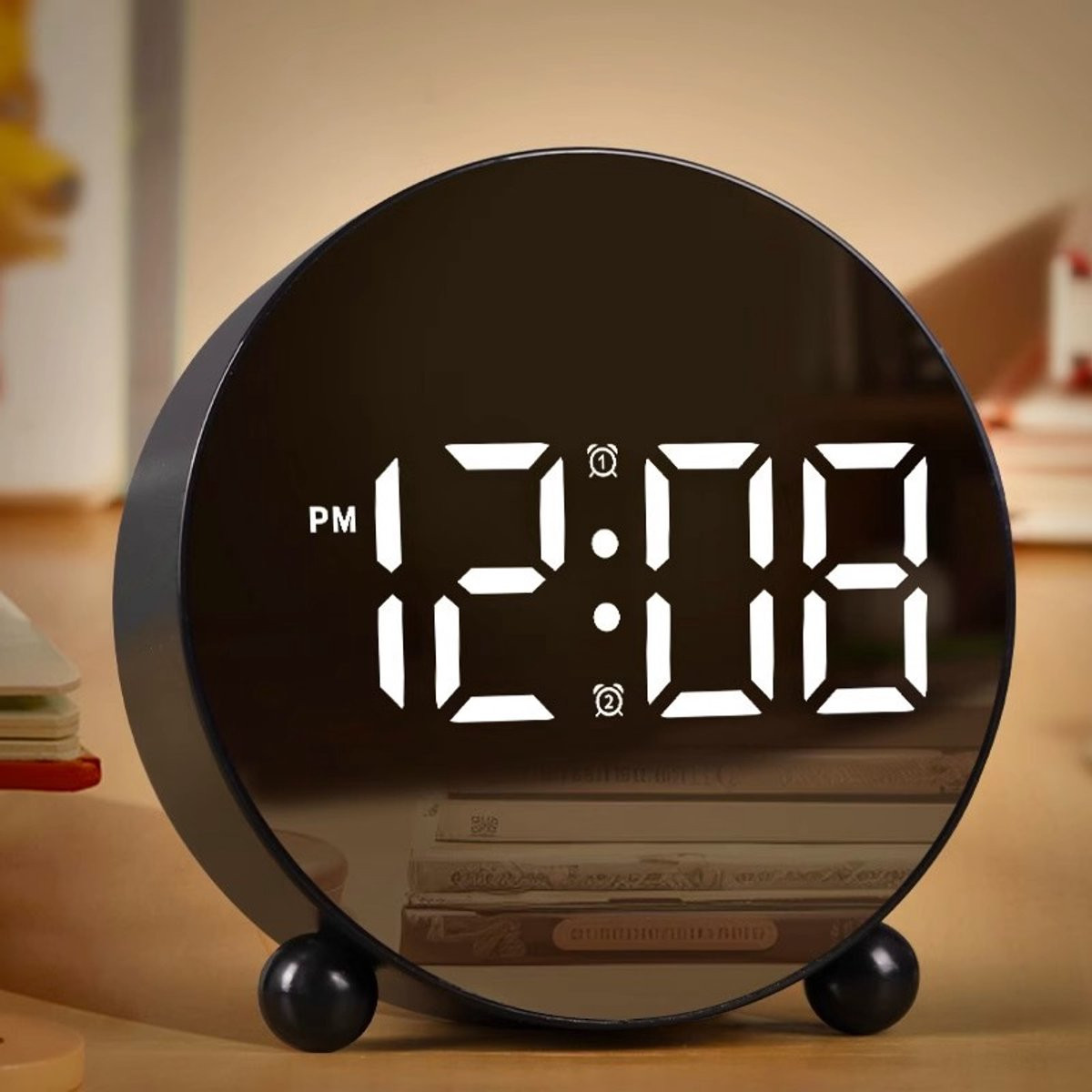 Minimalistische elektronische LED-wekker met temperatuurfunctie, zwart