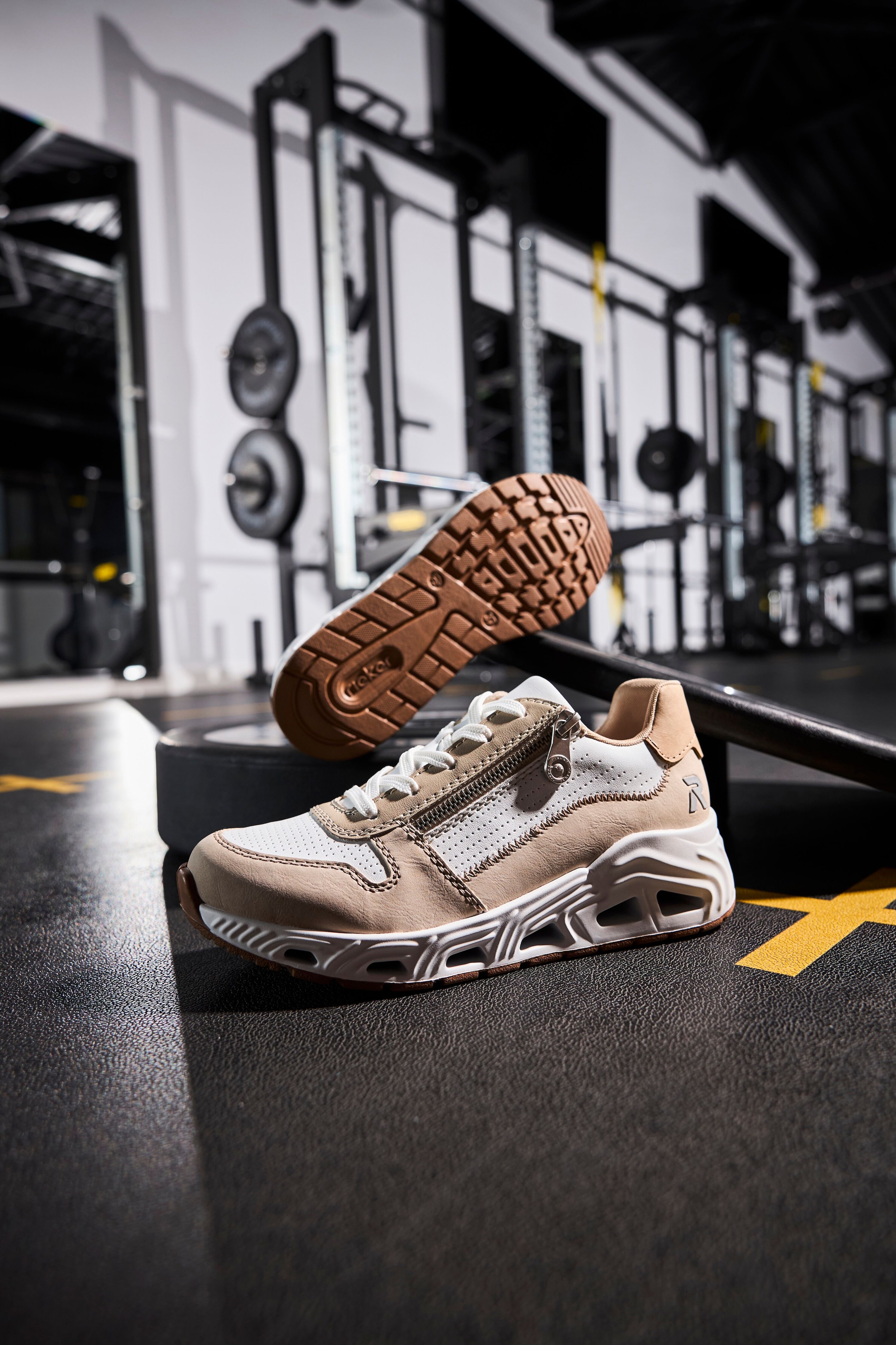 Keilsneaker RIEKER SPORT, Damen, Gr. 40, beige (weiß, hellbeige), Lederimitat, Schuhe Keilsneaker, Schnürschuh, Halbschuh, Freizeitsneaker mit Reißverschluss
