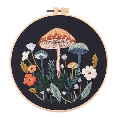 Pilz-Stickerei-Starter-Set mit Anleitung und Mustern. Pilz-Kreuzstickerei-Set für Erwachsene, Kinder und Anfänger, inklusive Pilz-Mustertuch, Stickrahmen, Fäden und Nadeln.