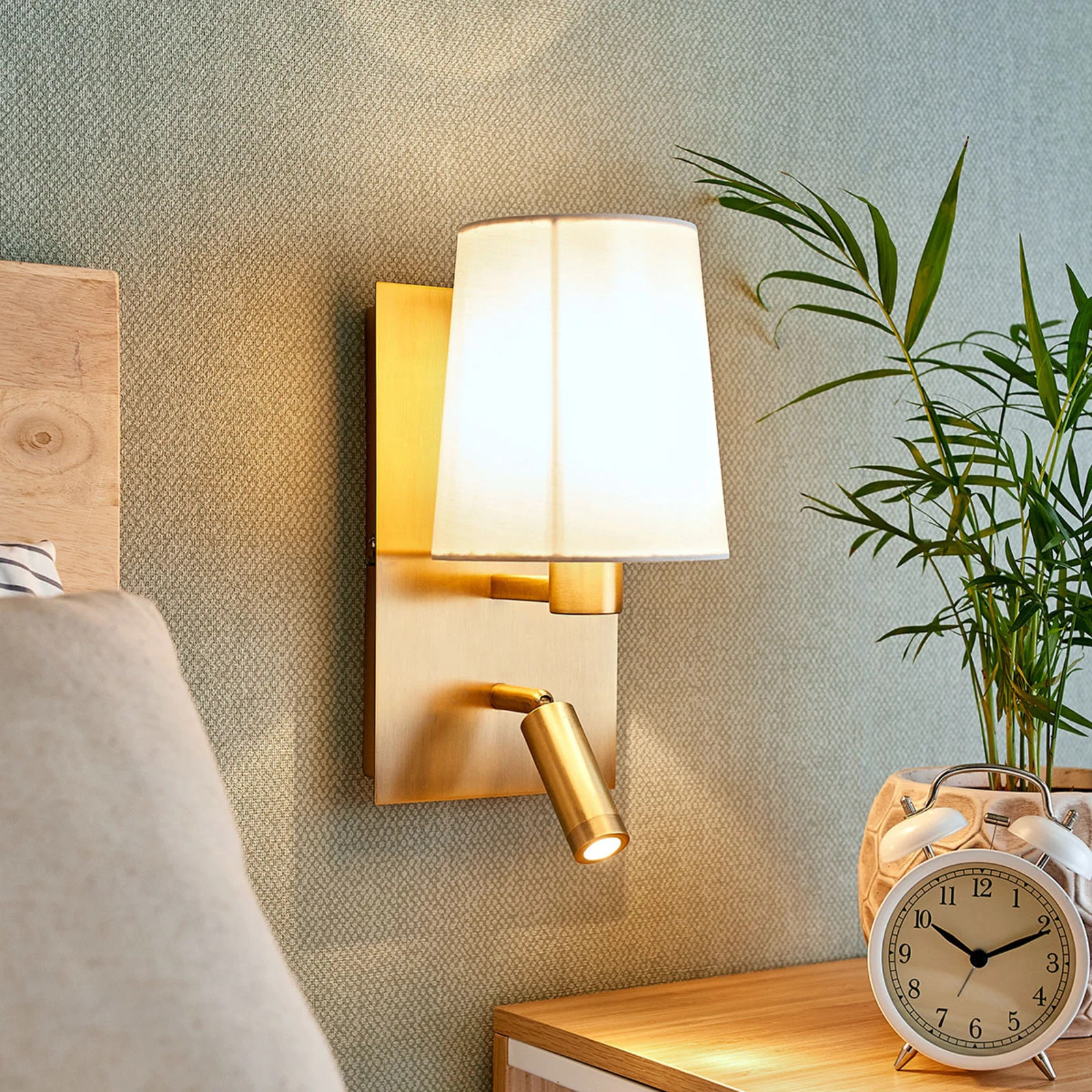Lindby Aiden Wandlamp - Messing/Wit - Modern - Verstelbaar
