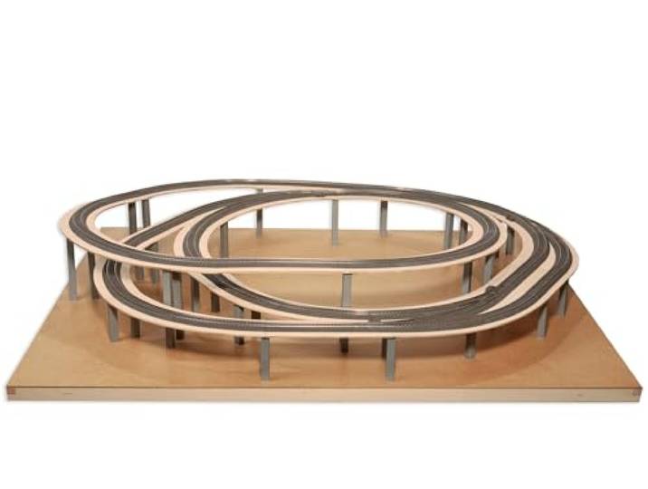 NOCH Easy Track Trassenbausatz „Theisensee“, kompakter Anlagenbausatz H0 123 x 103 cm mit Pfeilern und Gleisplan
