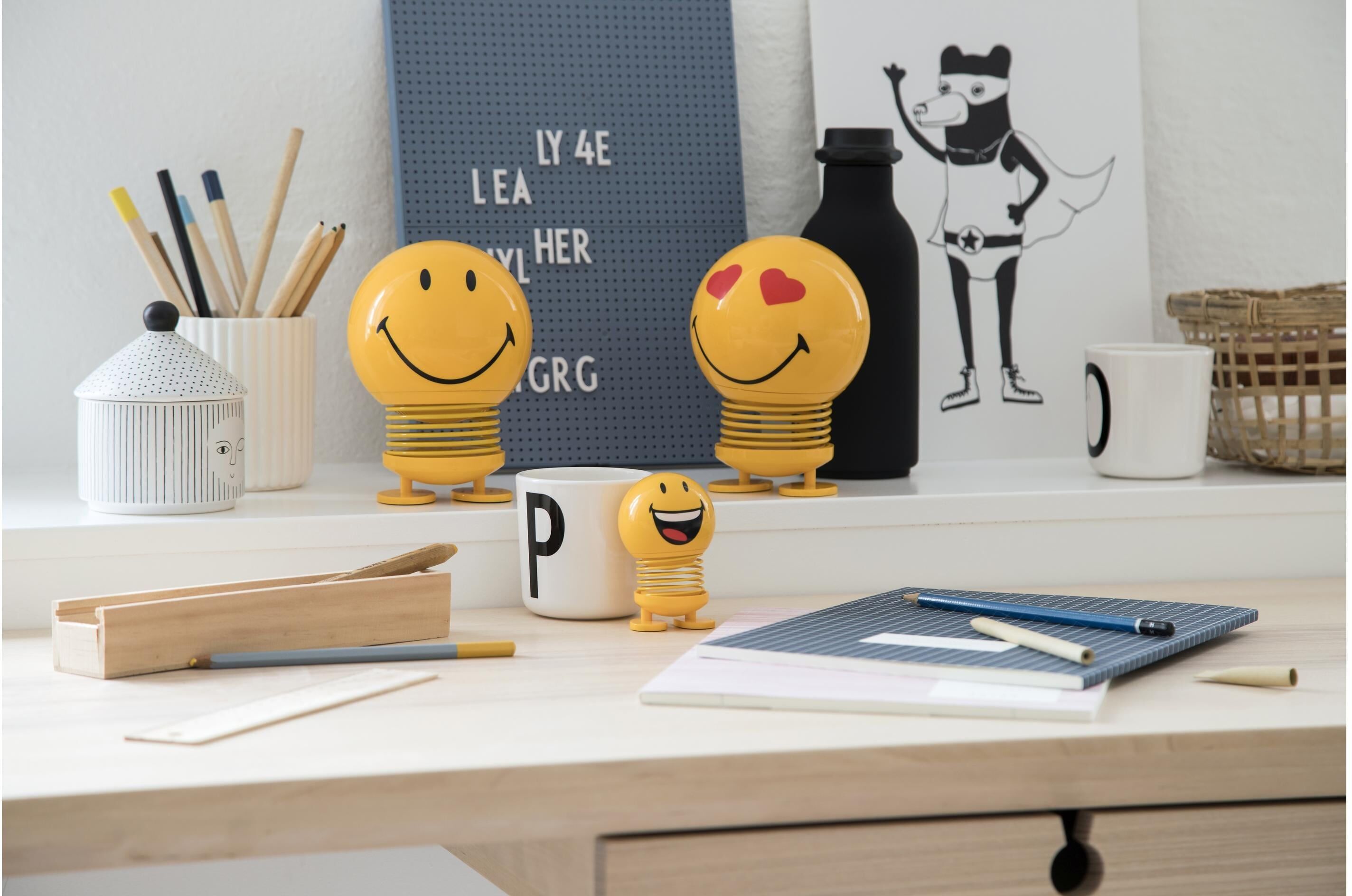 Dekofigur HOPTIMIST "Bumble Smiley Joy S 8 cm", gelb, B:5cm H:5cm, ABS-Kunststoff, Kunststoff, Dekofiguren, Dekofigur gelb B/H/T: 5cm x 5cm