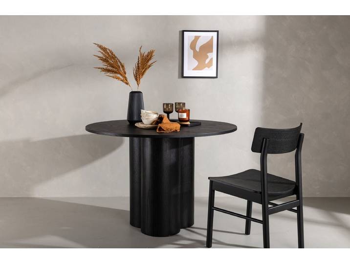 Esstisch Banksia - besticht durch sein skandinavisches Design und seine durchdachte Gestaltung - Schwarz - Luxusbetten24
