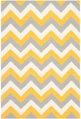 SAFAVIEH Handmade Flatweave Dhurries Kristy Modern Wool Rug