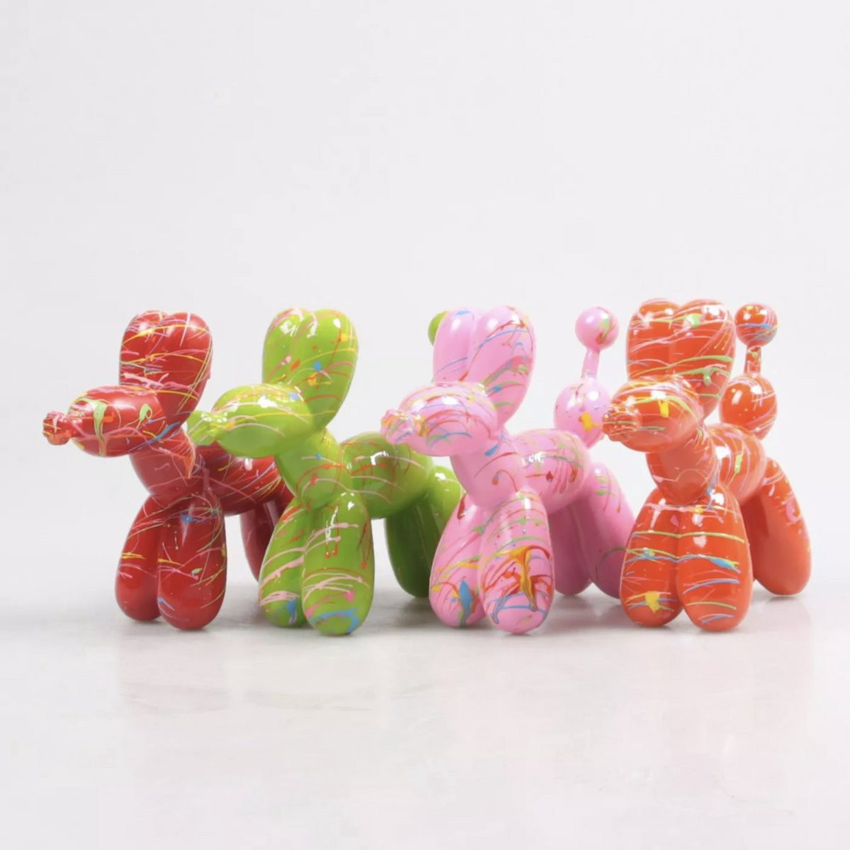 Stoobz Beeldje Ballon hond balloon dog met verfspatten - Roze - 15 cm