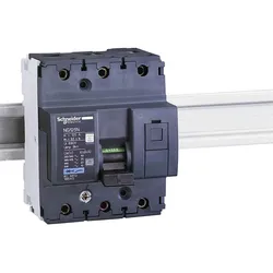 Schneider Electric 18664 Leistungsschalter NG125N, 3P, 100A, B-Charakteristik