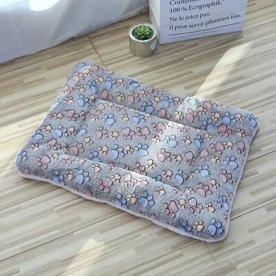 Uplifted Goods Double Sided Plush Pet Sleeping Mat c 48 34cm