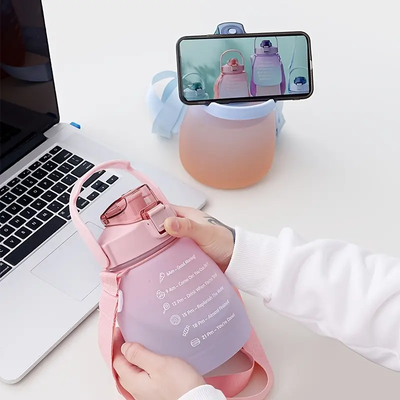 Universal Stock Cute Water Bottle With Straw Gradient Sports Travel Bottle pink