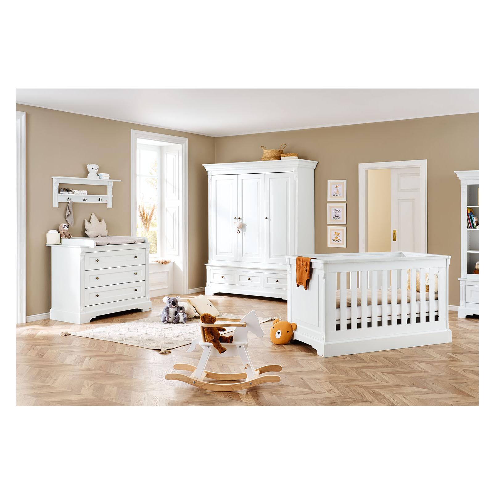 Pinolino Kinderzimmer-Set 'Emilia' breit gross inkl. Wandregal, 4-tlg. (Wickelkommode) (103467BGW)
