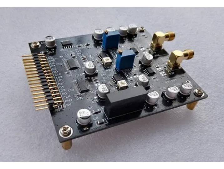Module de conversion ADC haute vitesse à alimentation unique 200 Msps 8 bits avec amplification double étage pour acquisition de données