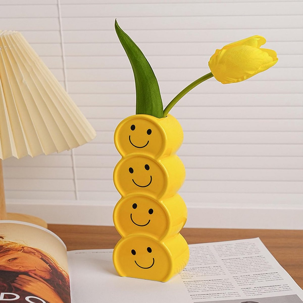 Gele Keramische Vaas met Smiley Gezicht - Moderne Bloemenvaas voor Woondecoratie