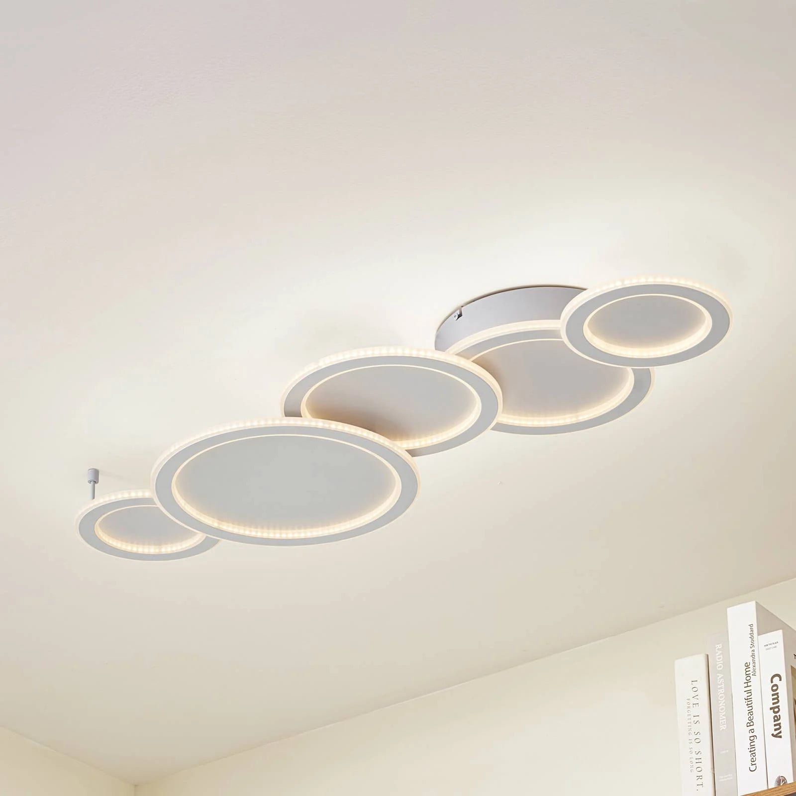 Lucande Diala LED-plafondlamp, modern, wit, dimbaar