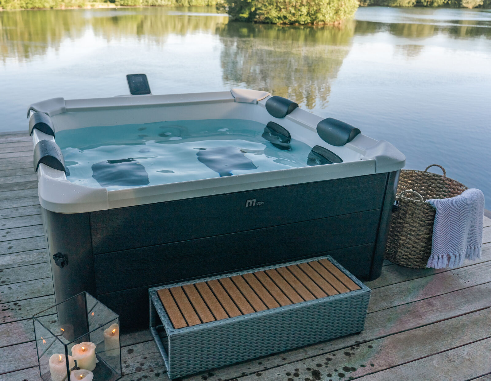 MSpa Whirlpool OSLO PLUS XXL größeres Modell 2026 inkl.