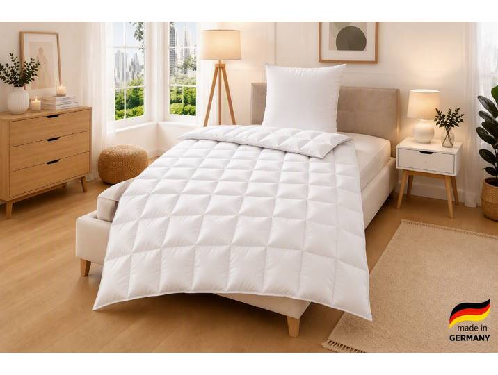 Daunenbettdecke GOODPRODUCT Köniz, 100% Daunen, alle Wärmeklassen, hergestellt in Deutschland , weiss (weiß), B:200cm L:200cm, Bezug: 100% Baumwolle, Bettdecken, Daunenbettdecke, hergestellt in Deutschland