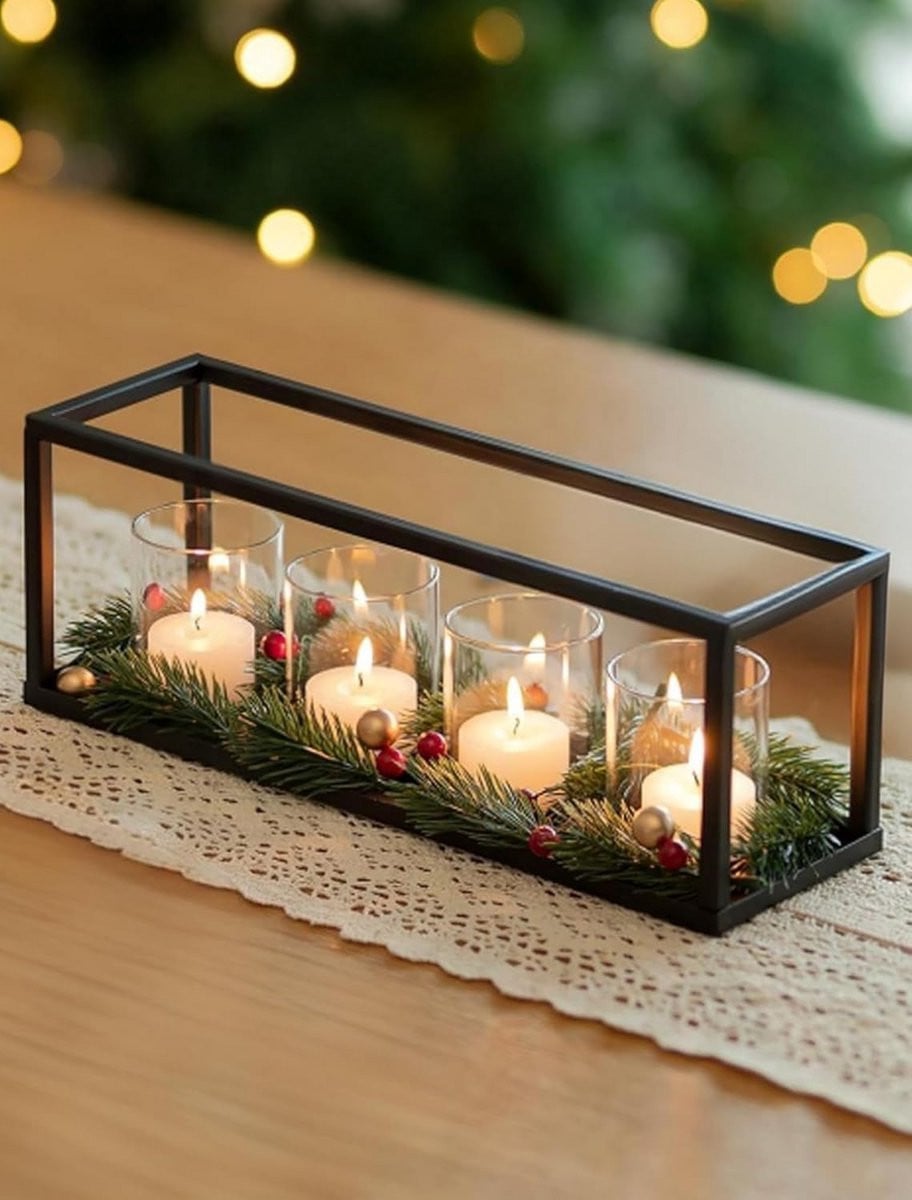 Moderne zwarte adventskrans van metaal met windlichtjes voor kersttafeldecoratie
