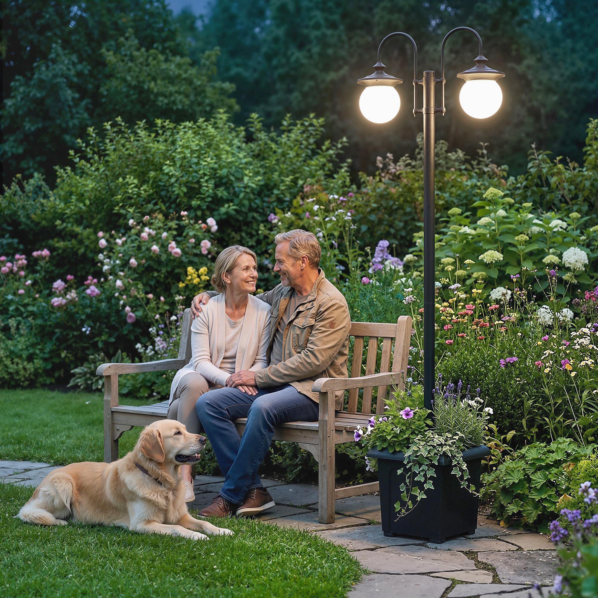 Outsunny Lampione Solare da Giardino da Esterno con Fioriera 2 Testate Impermeabile IP44 Accensione/Spegnimento Automatico Altezza Regolabile   Aosom Italy