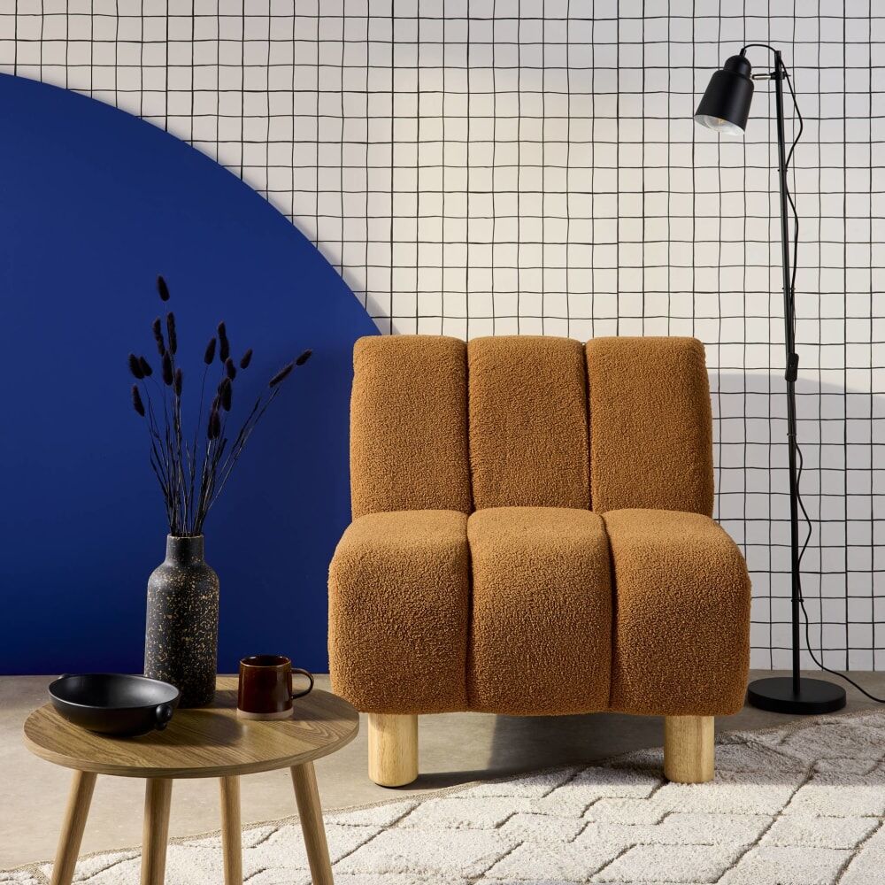 sweeek Fauteuil relax pieds bois et tissu bouclette camel Marron 78x79x90cm