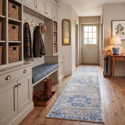 SAFAVIEH Brentwood Dottie Traditional Oriental Rug