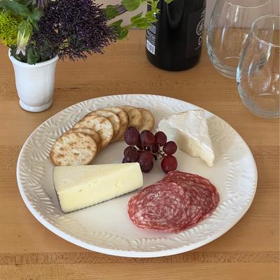 Global Crafts Encantada Handmade Pottery Serving Platter, Blanco