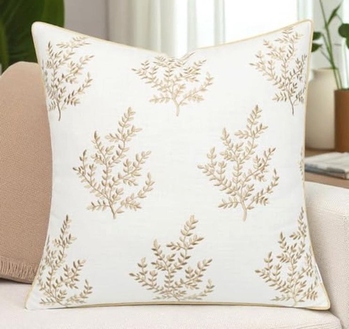 Decoratieve geborduurde katoenen sierkussenhoes - 45 x 45 cm - Ivoor